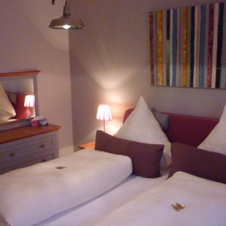 Zu Jeddelohs Lodge Hotel Gladenbach エクステリア 写真