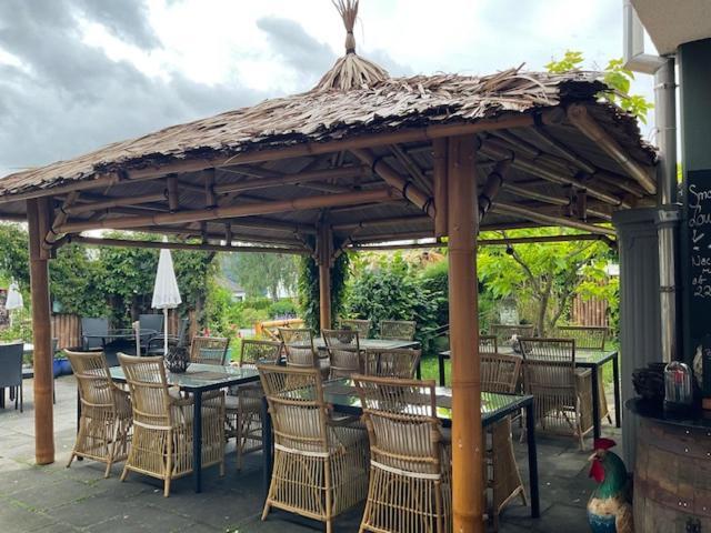 Zu Jeddelohs Lodge Hotel Gladenbach エクステリア 写真