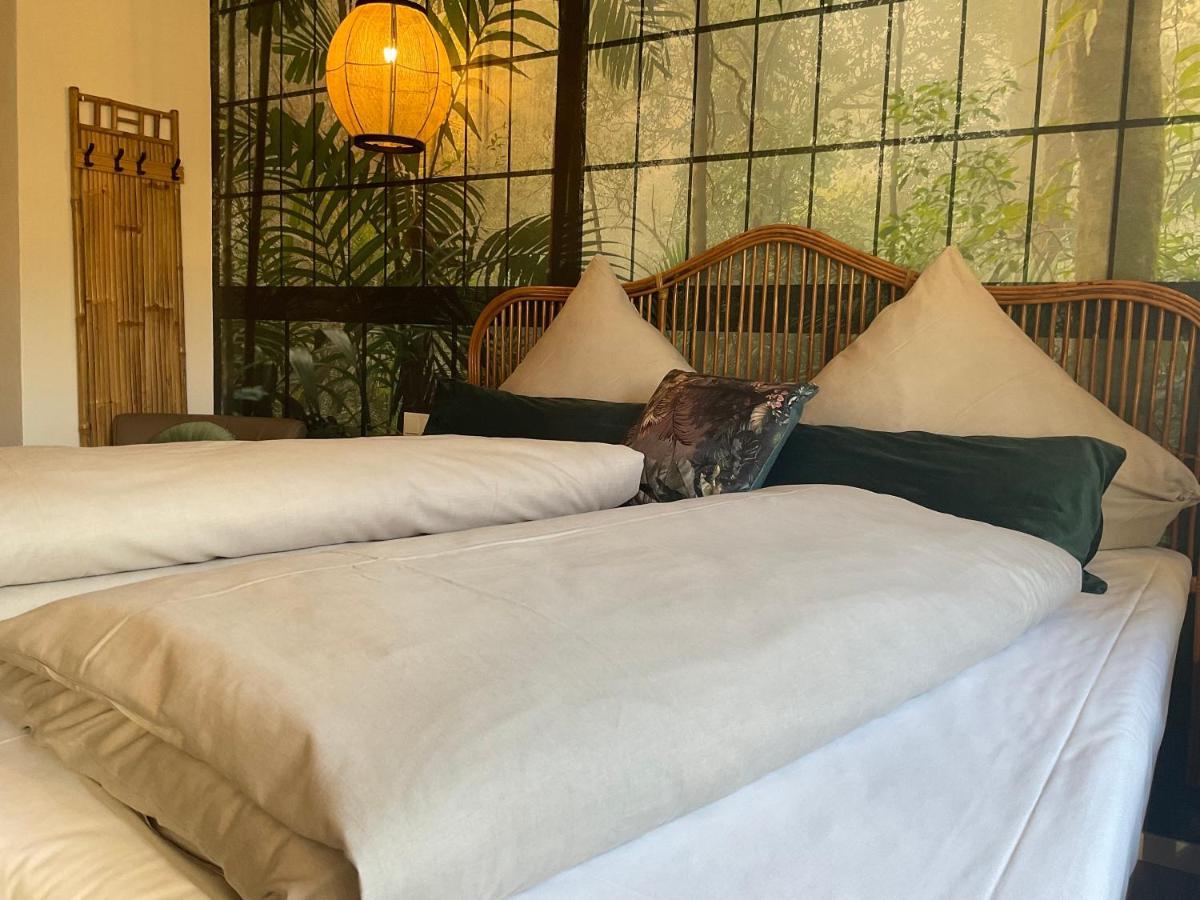 Zu Jeddelohs Lodge Hotel Gladenbach エクステリア 写真
