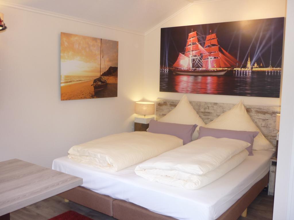 Zu Jeddelohs Lodge Hotel Gladenbach エクステリア 写真