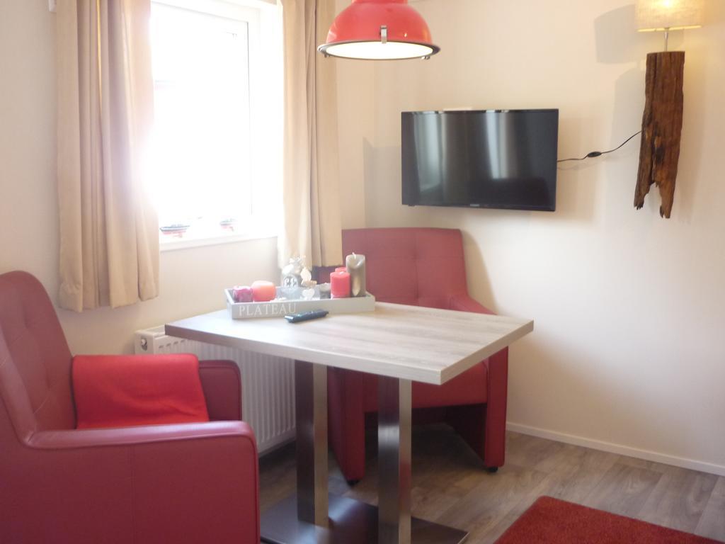 Zu Jeddelohs Lodge Hotel Gladenbach エクステリア 写真