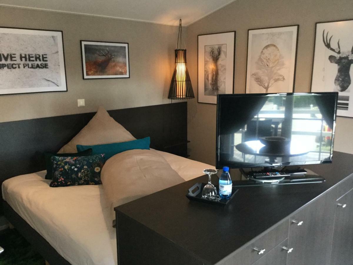 Zu Jeddelohs Lodge Hotel Gladenbach エクステリア 写真