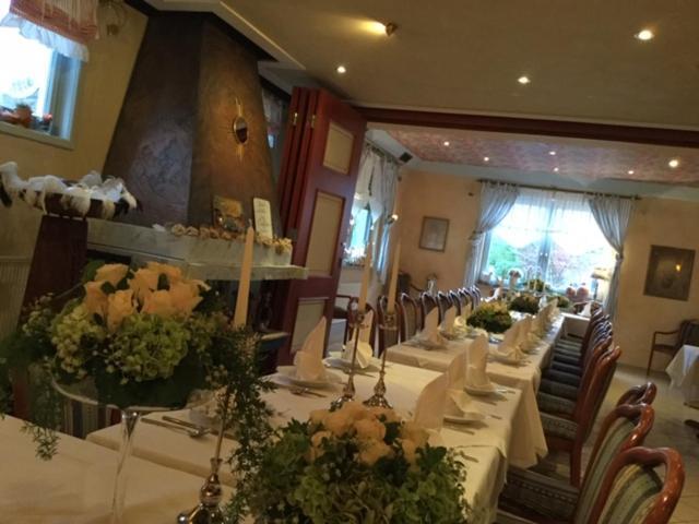 Zu Jeddelohs Lodge Hotel Gladenbach エクステリア 写真